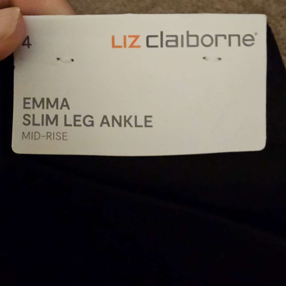 Liz Claiborne Black Slim Leg Ankle Pants